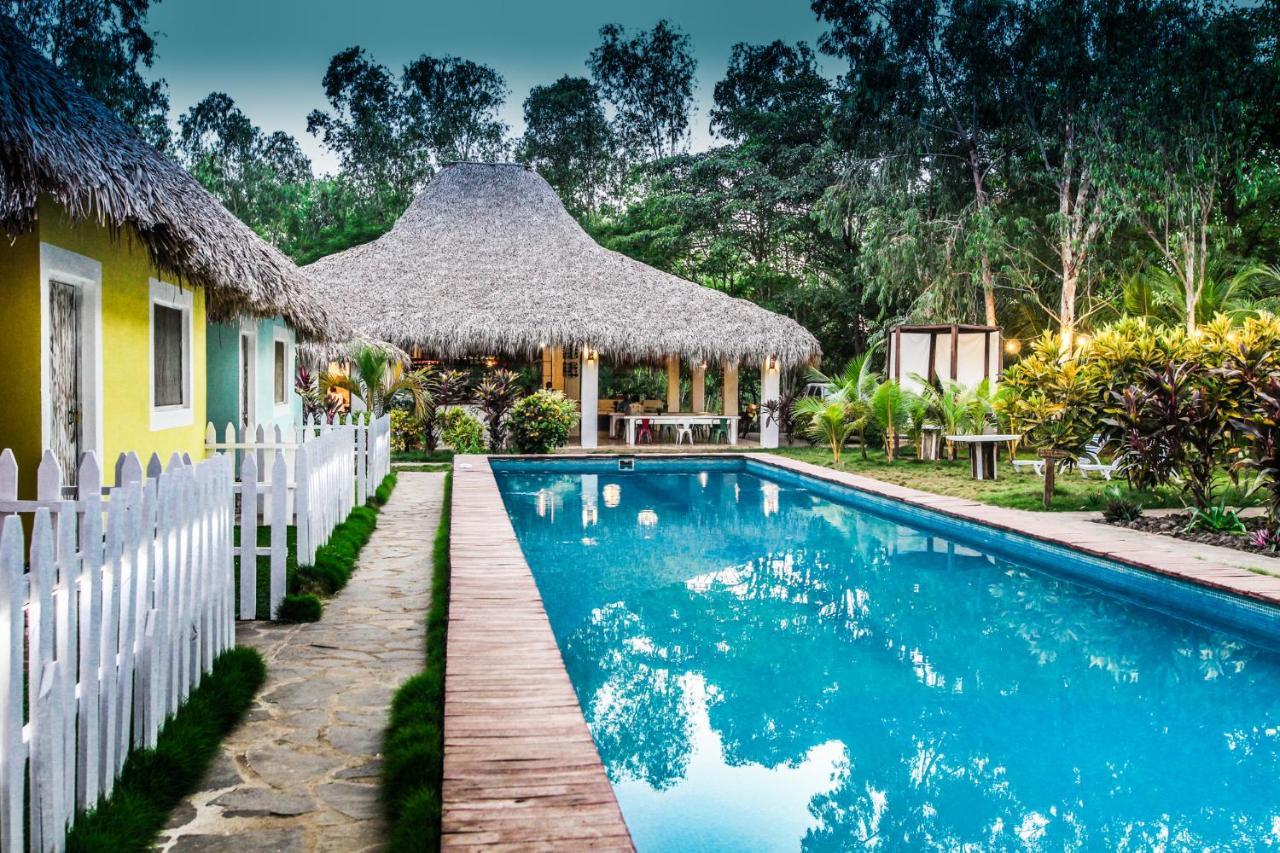 Las Dunas Surf Resort Aposentillo Luaran gambar