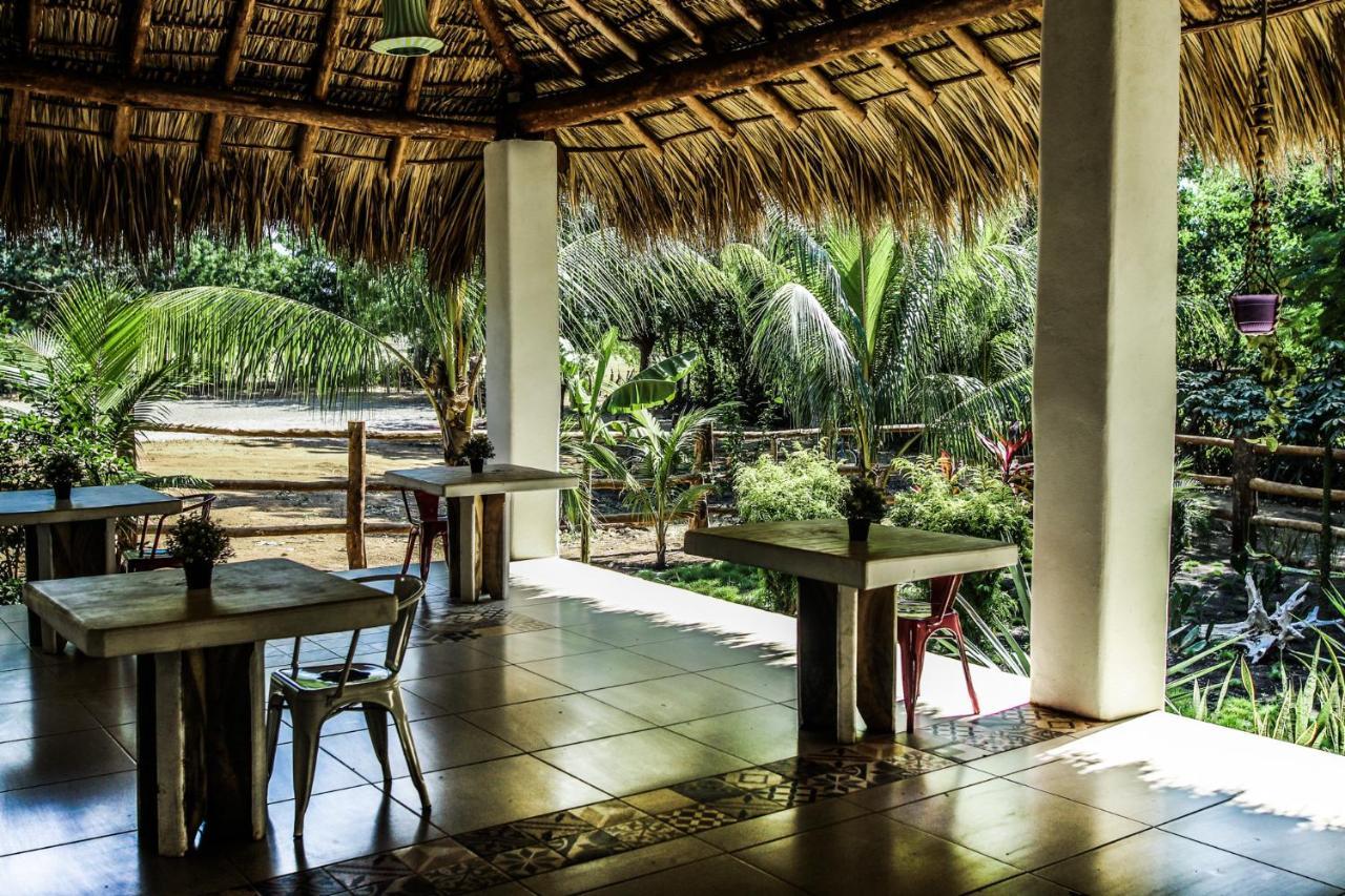 Las Dunas Surf Resort Aposentillo Luaran gambar